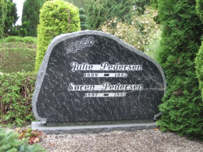 Julie Pedersen.jpg